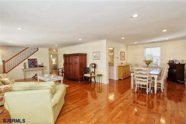 15 N Gladstone Ave – photo 4