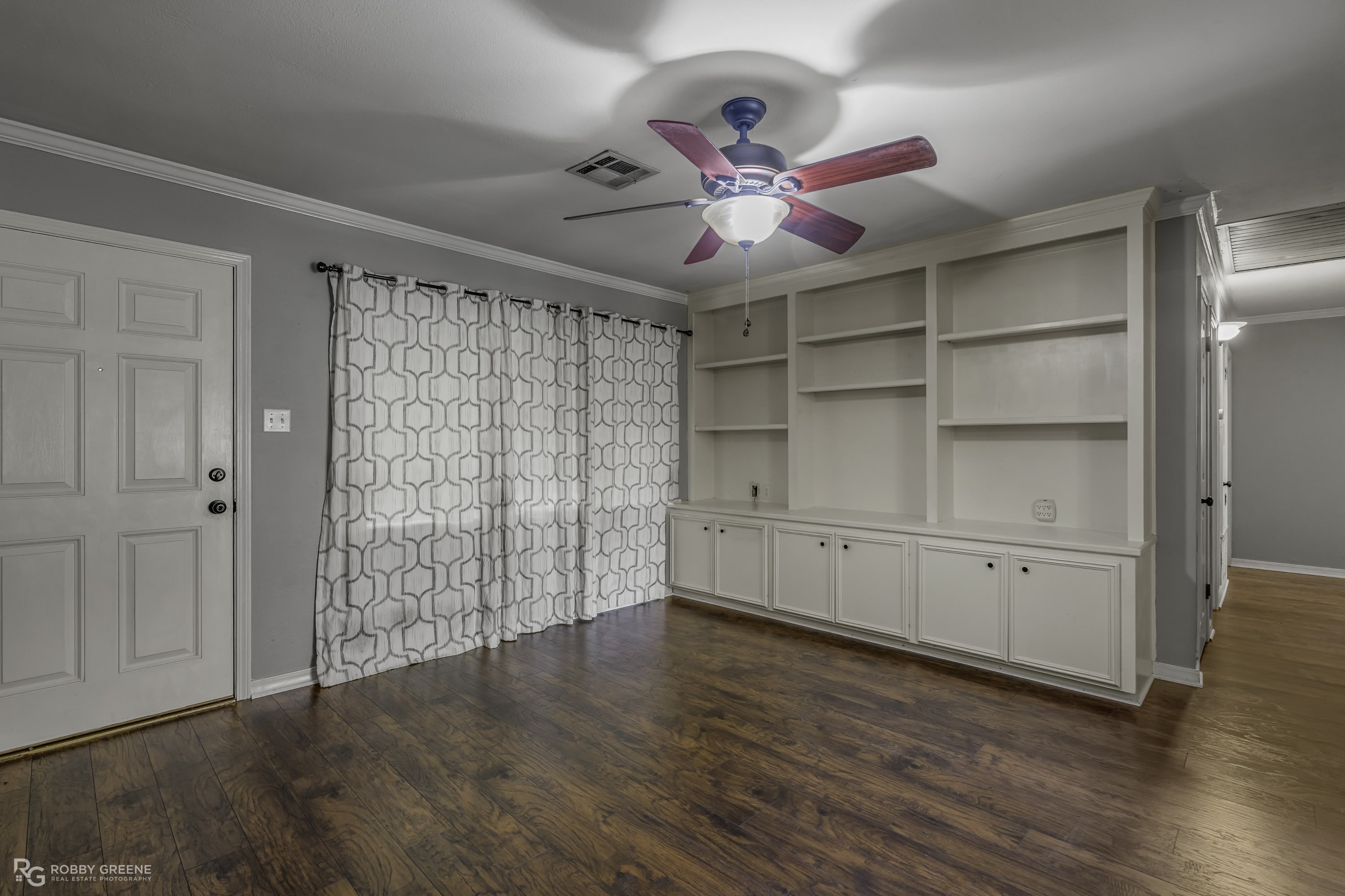 1602 San Saba Street – photo 4