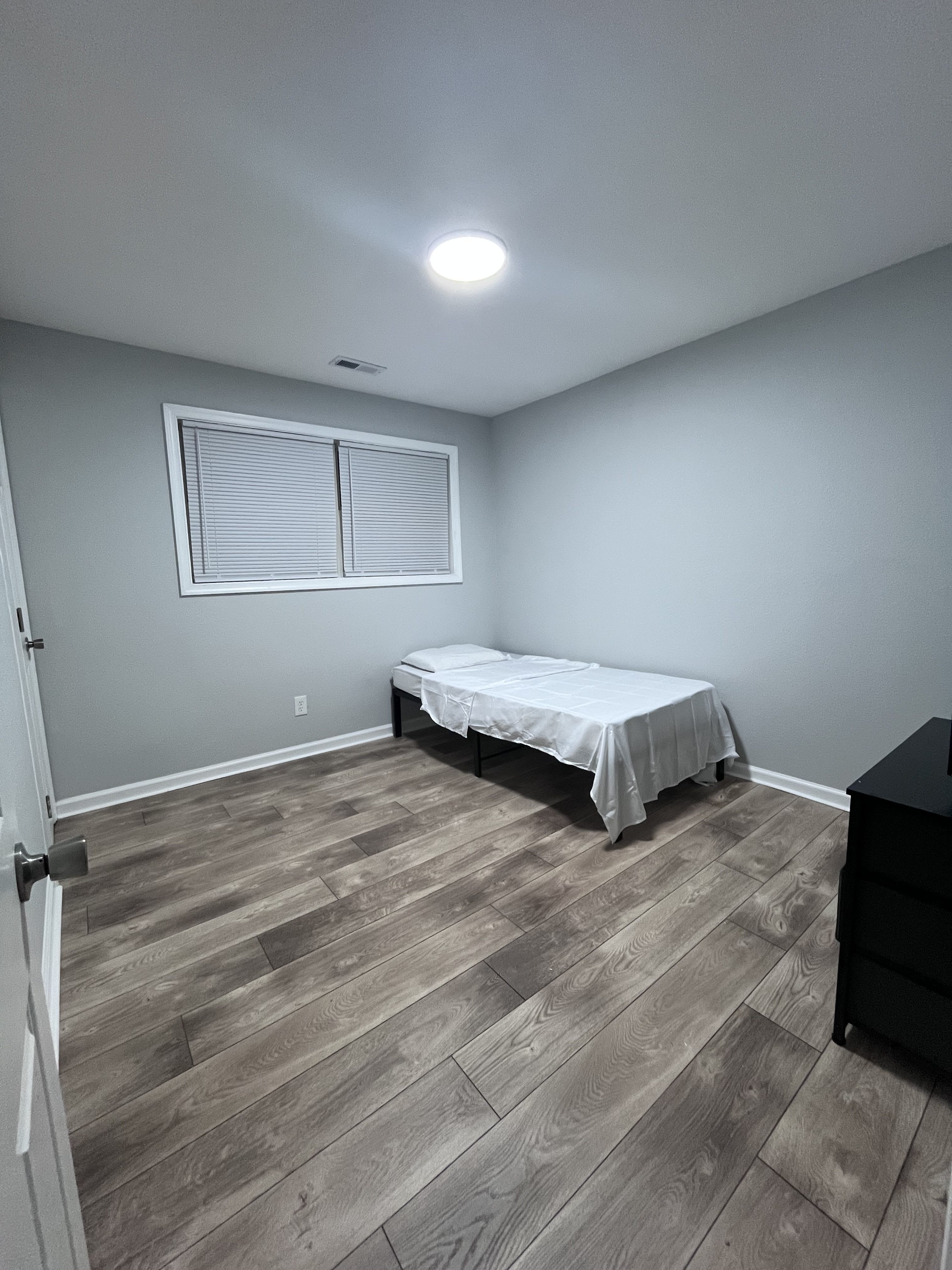 20 Neville St – photo 2