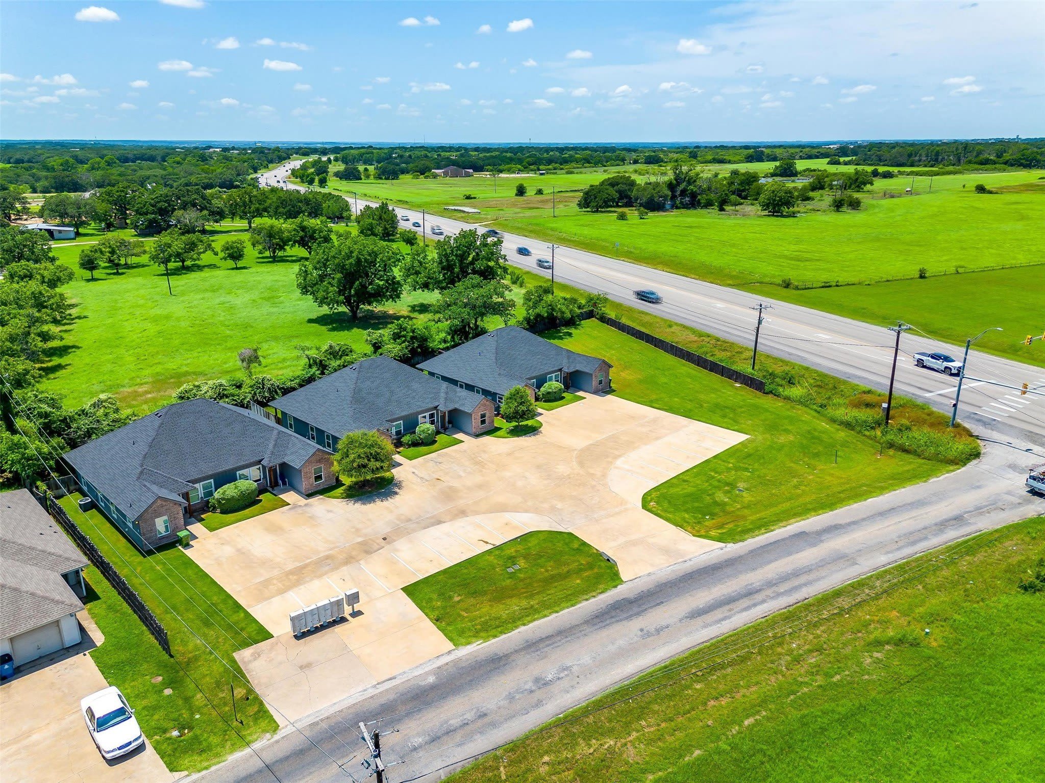 2708 James Road – photo 3