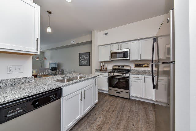 1277 Comiskey Avenue – photo 2