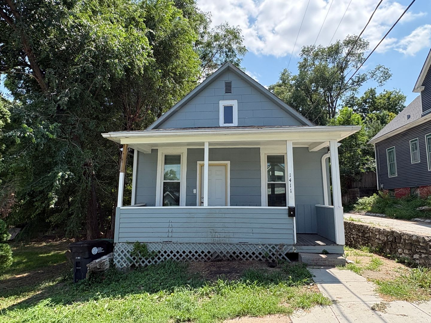 2Br Fully Remodeled – photo 1