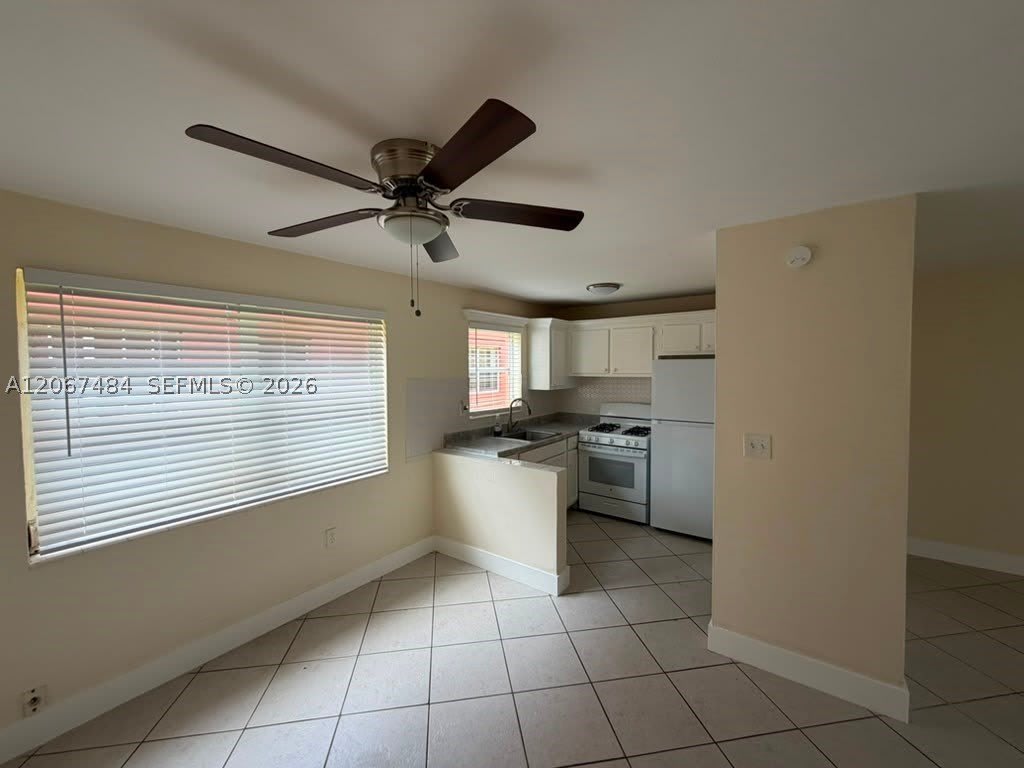 2201 NW 64th Ave – photo 4