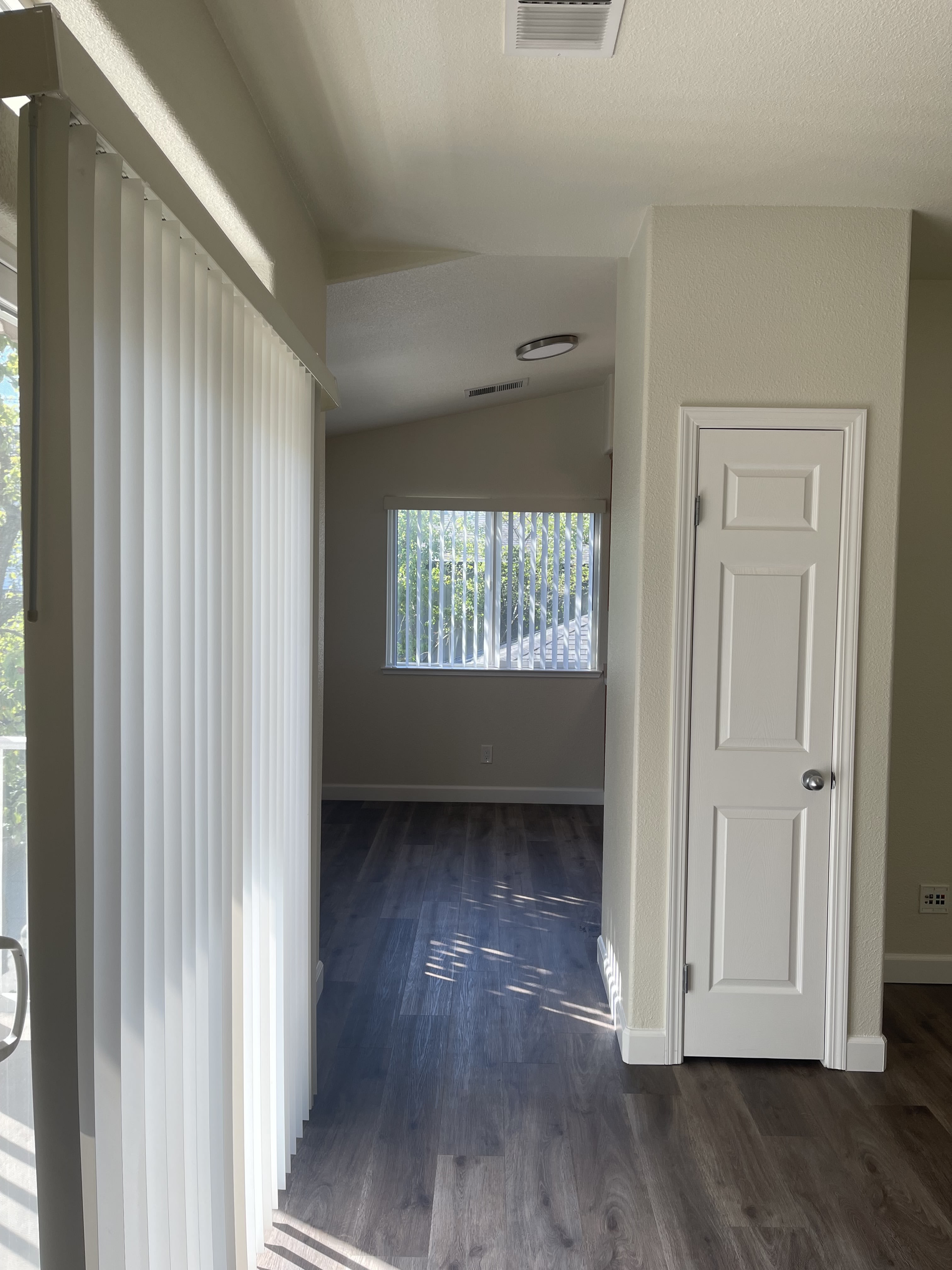 1016 Prospect Avenue – photo 2