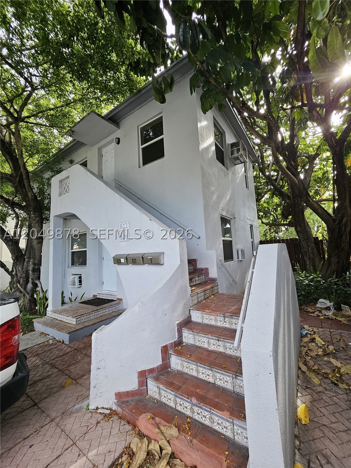 822 SW 31st Ave – photo 1