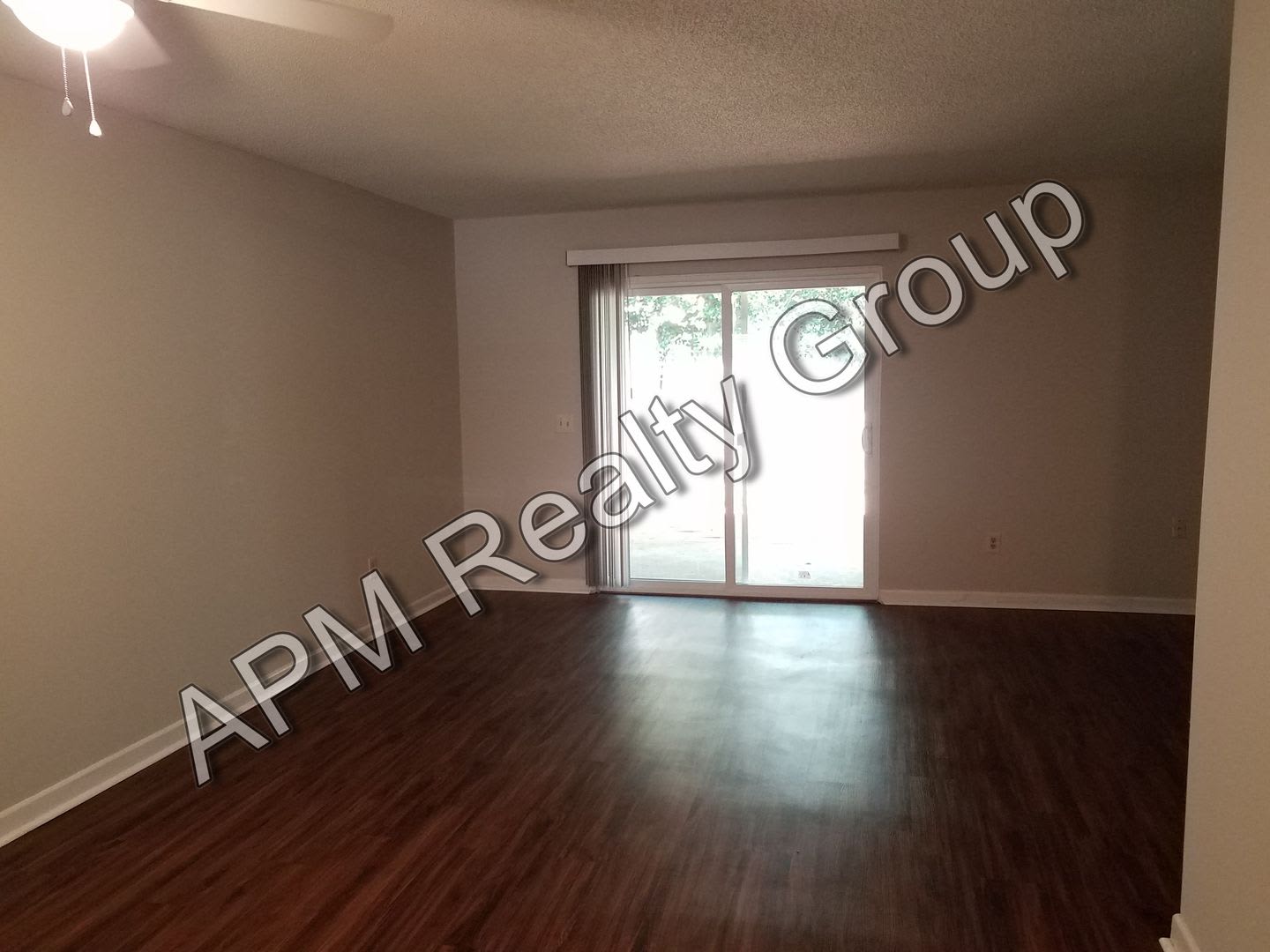 Cherry Hall Townhomes MOVE IN SPECIAL 50% OFF FIRST MONTH RENT – photo 1