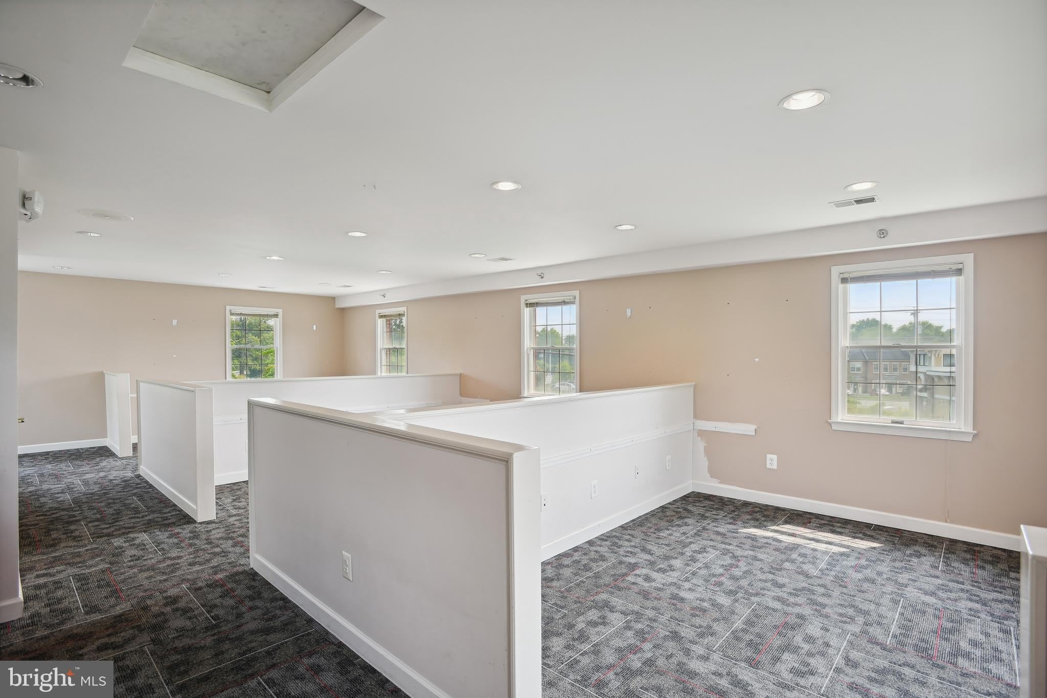 731 WALKER Road – photo 5
