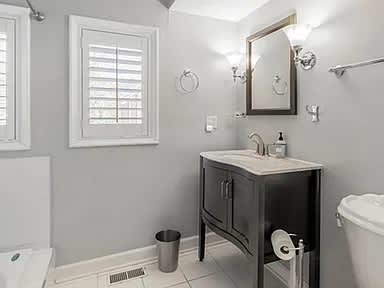 1610 n Larrabee – photo 5