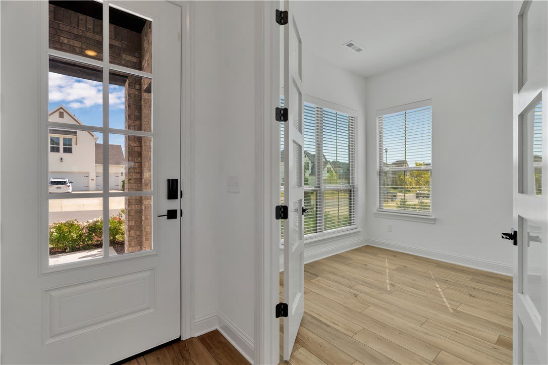 1422 Elijahs Drive – photo 2