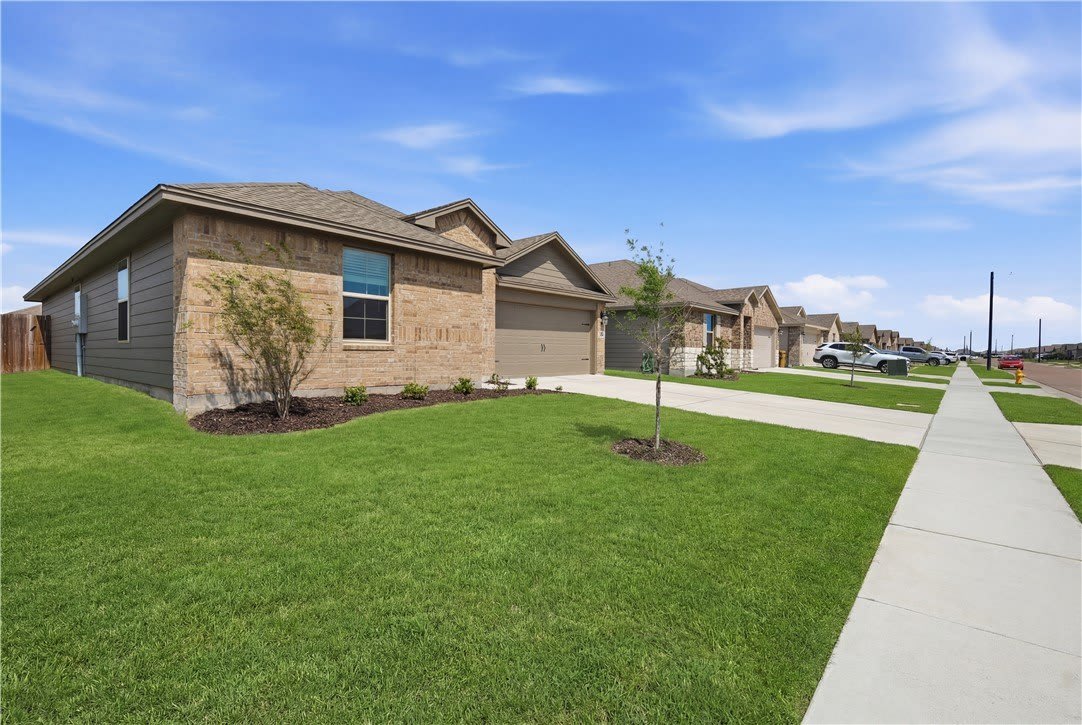 7710 Bronco Buster Drive – photo 3