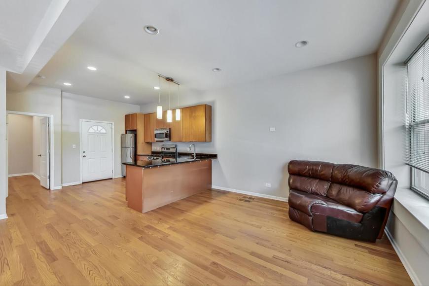 2839 West Cortez St. – photo 4