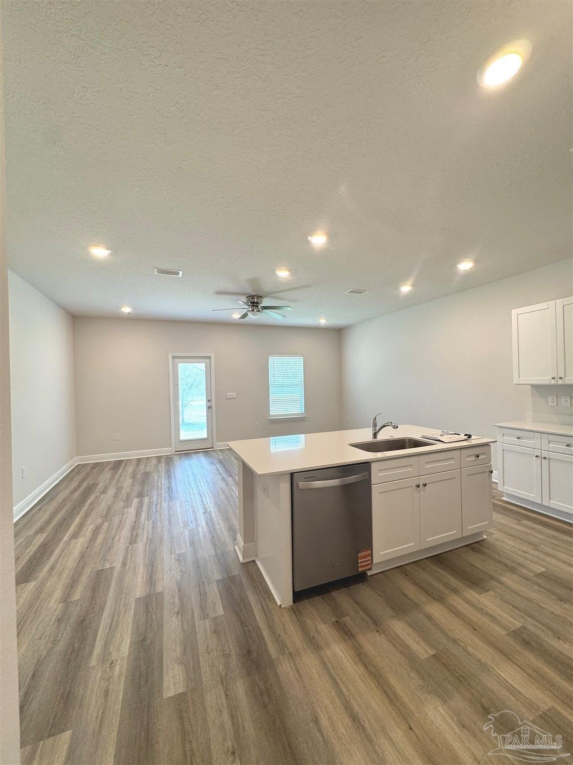 5673 Stellarjay St – photo 3