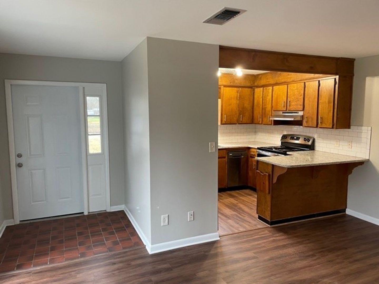 For Rent – photo 3