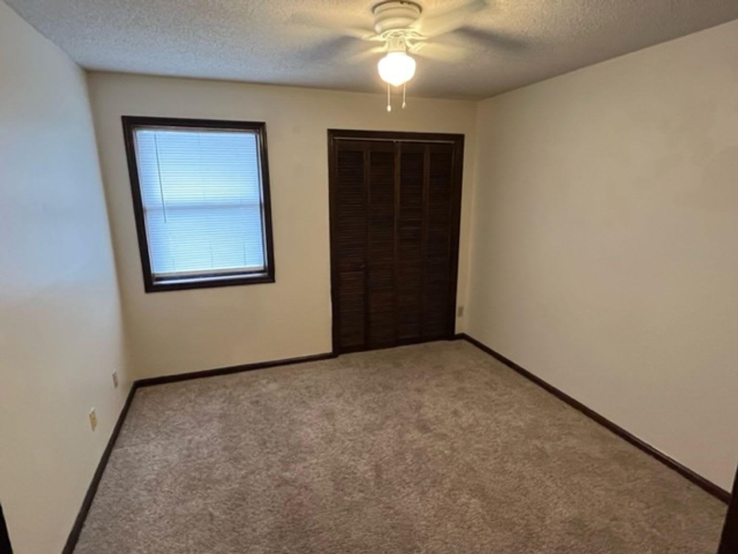 2BD/2B Towhouse – photo 4