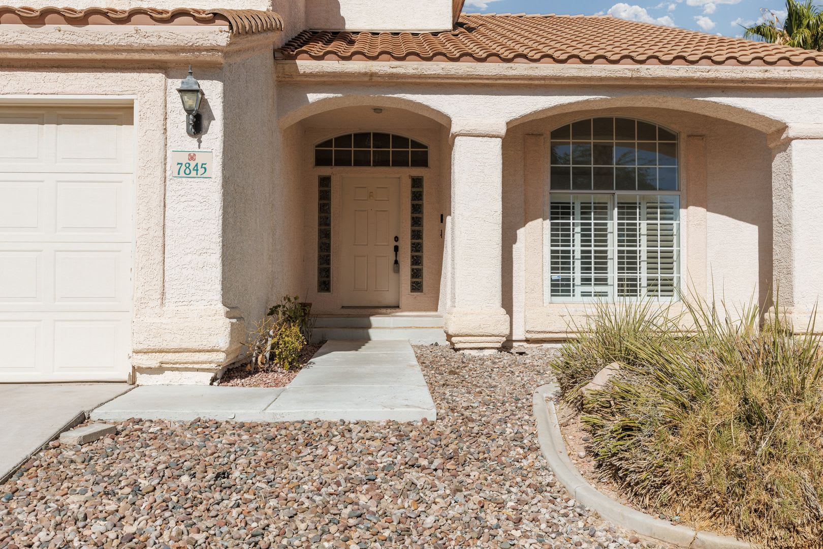 Large Silverado Ranch Home With Pool – photo 5