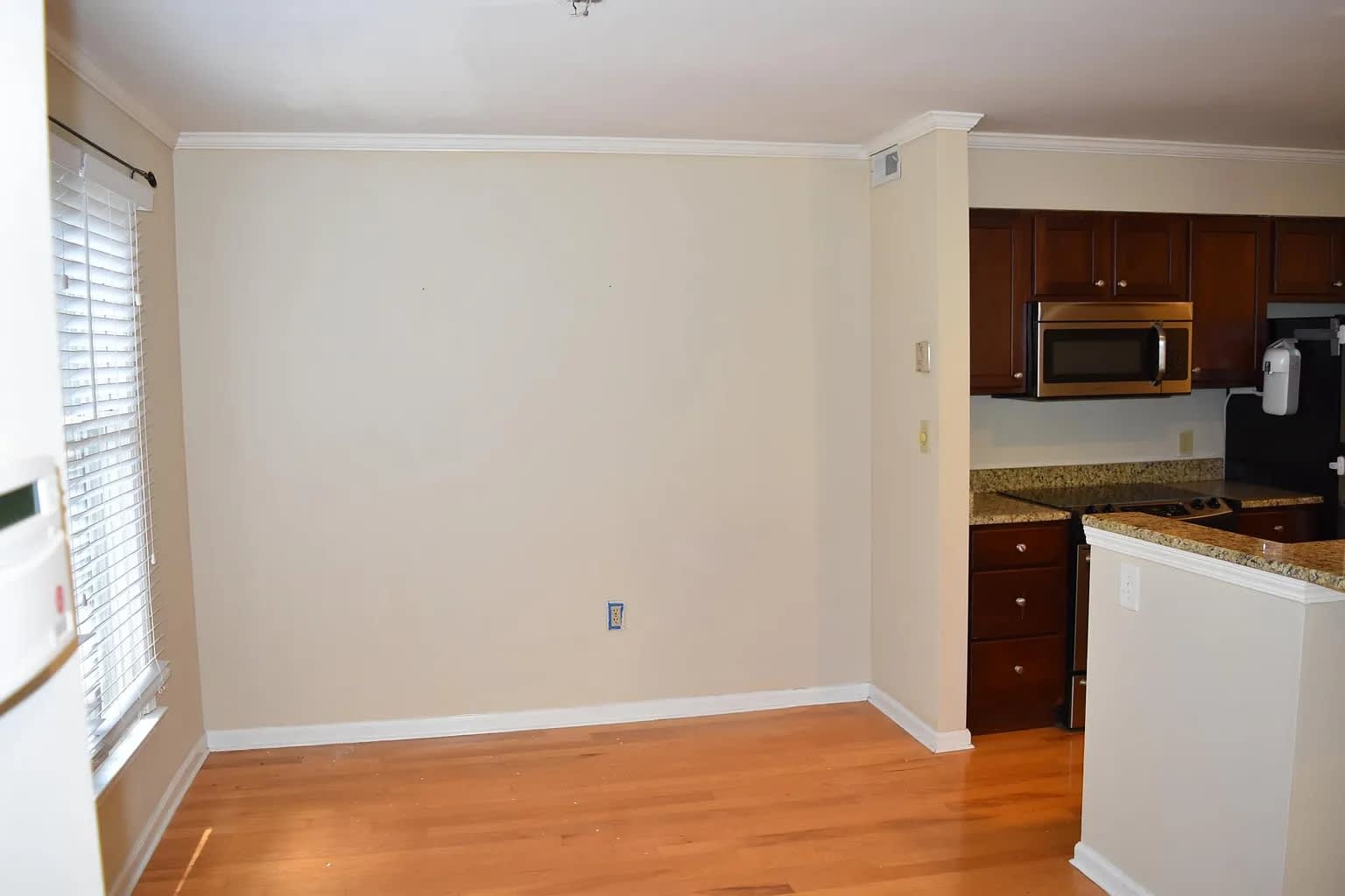 413 West 8th Street Apt B – photo 4