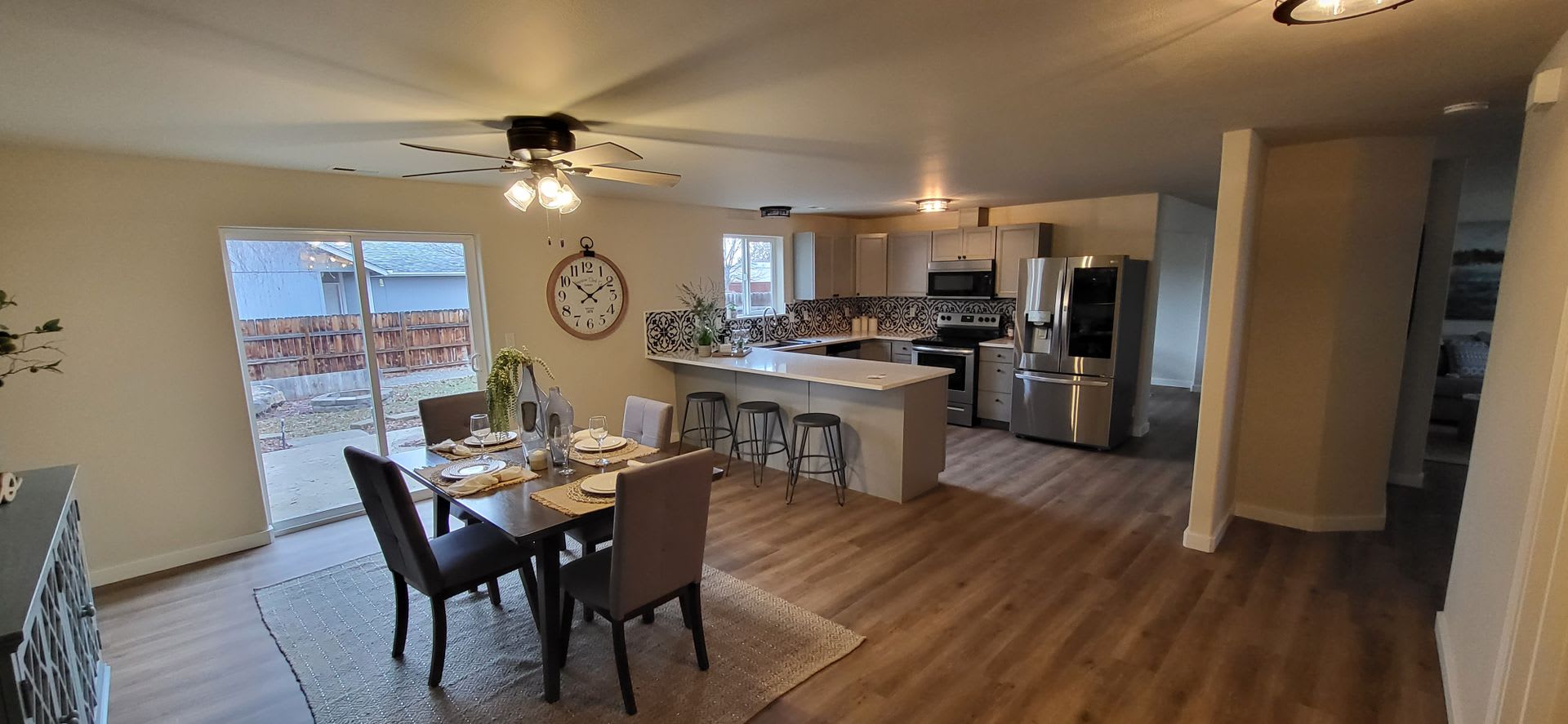 4 Bed 2.5 Bath – photo 3