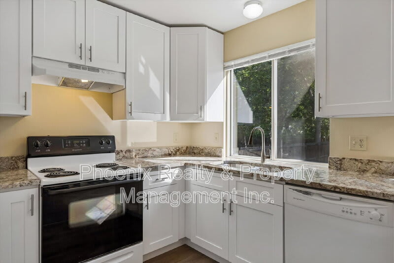 214 S. Tyler Ave. – photo 4