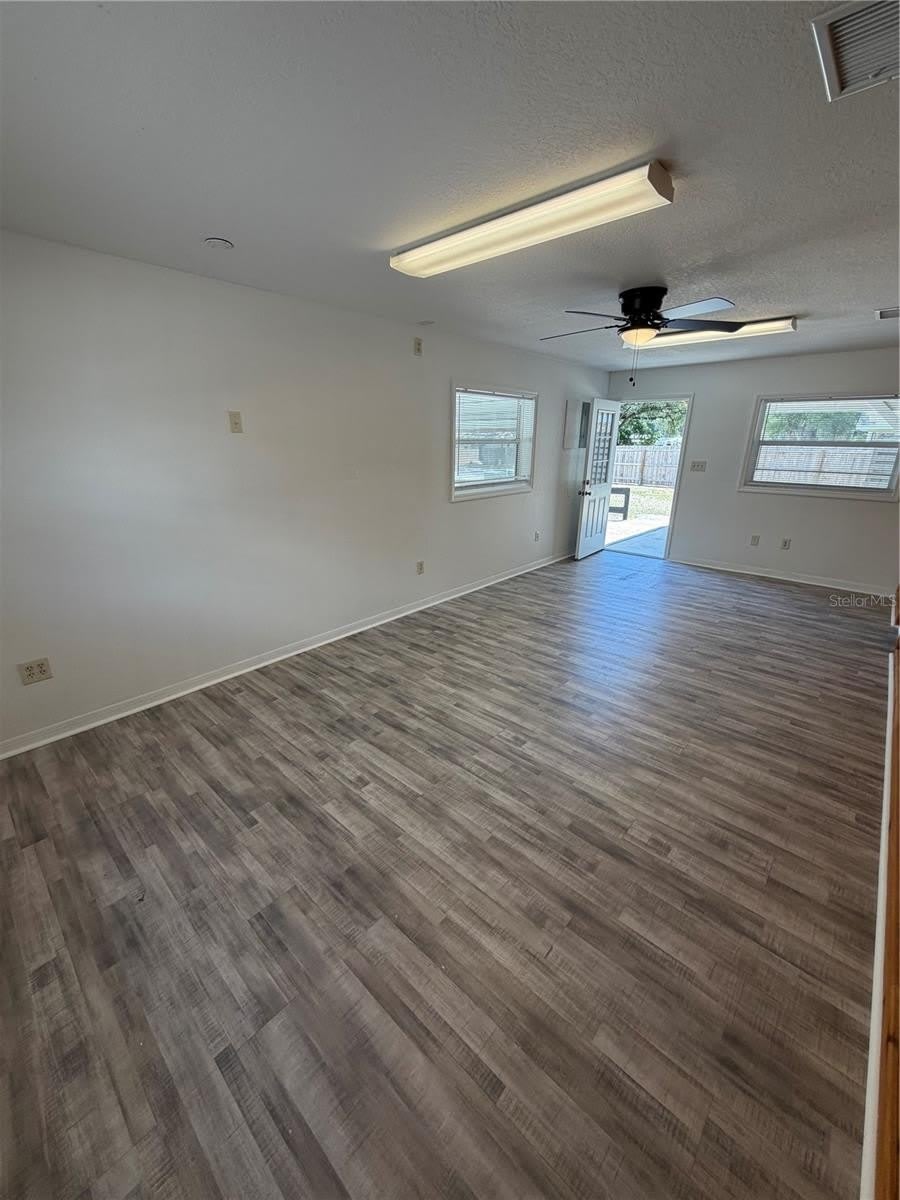 306 N IONA Avenue – photo 5