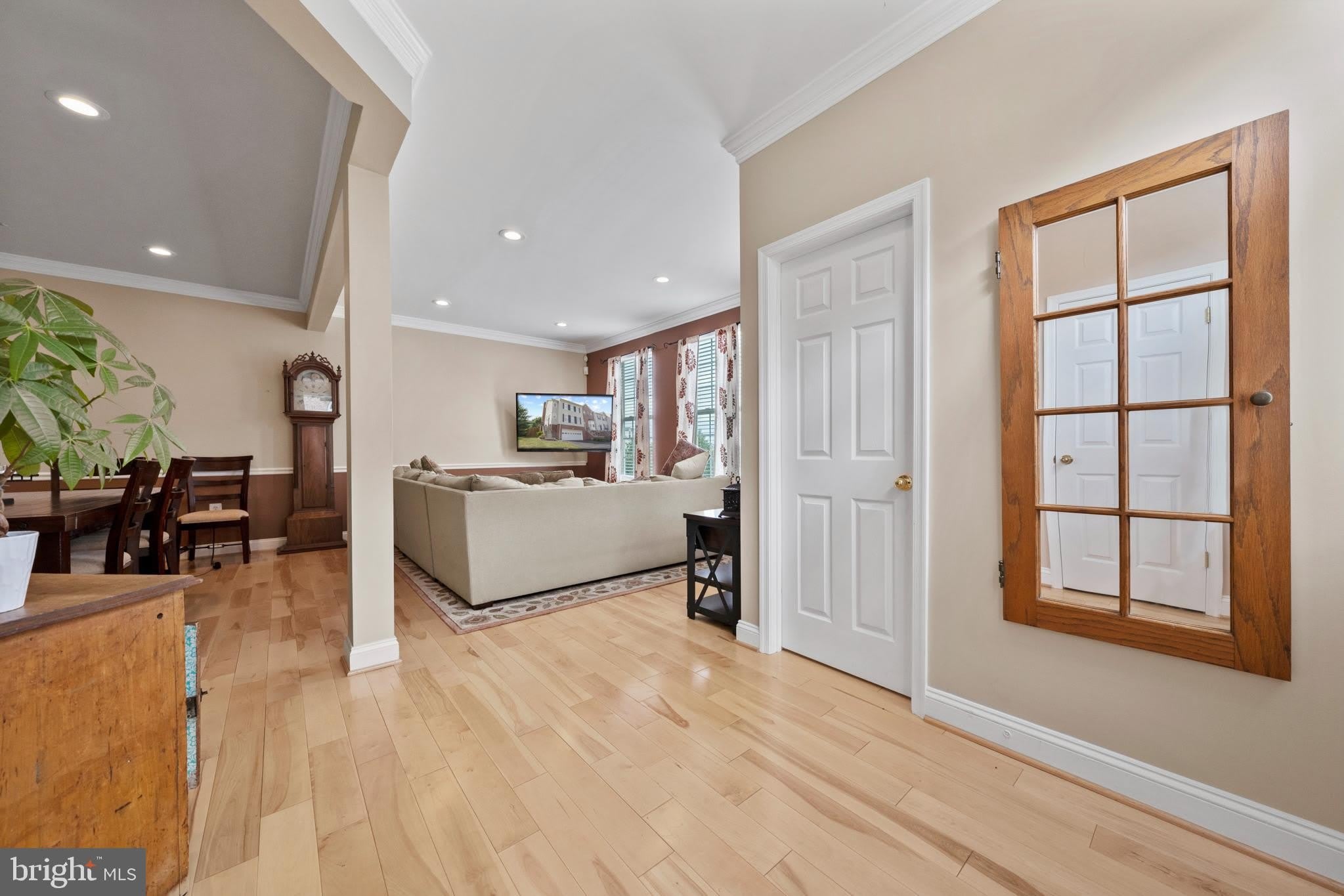 670 MCLEARY Square SE – photo 4