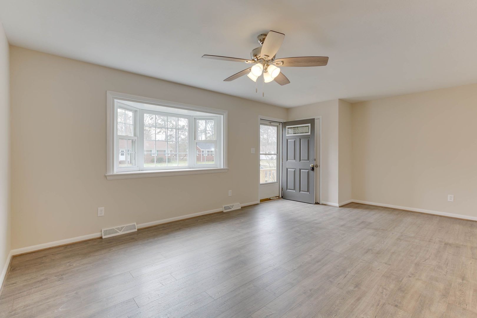 213 Clemwood Parkway – photo 4