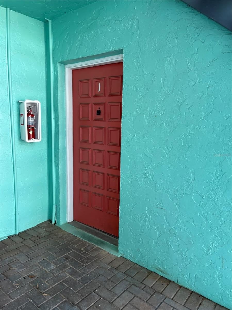 555 69TH Avenue – photo 2