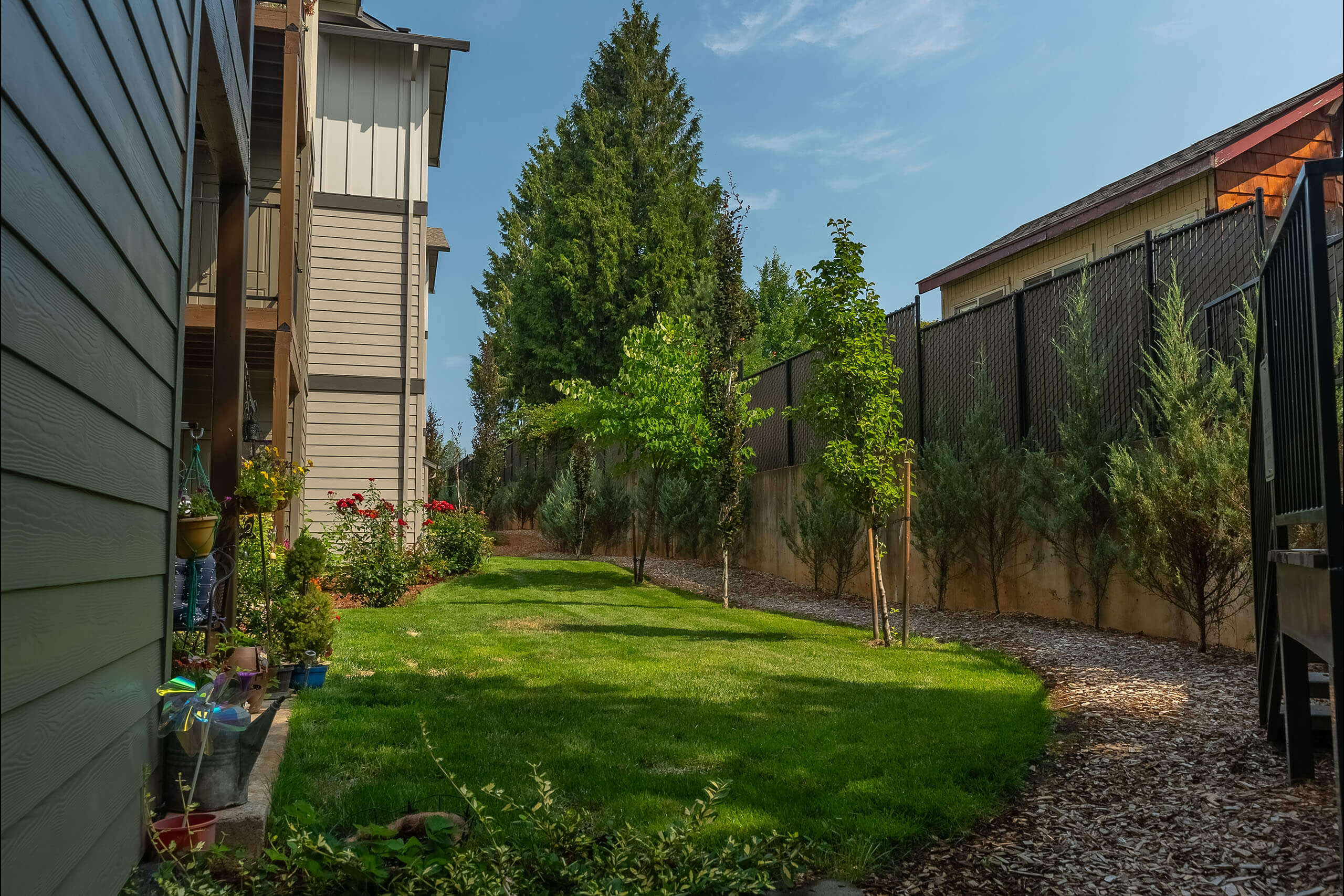 Sandy Place Apartment Homes – photo 2