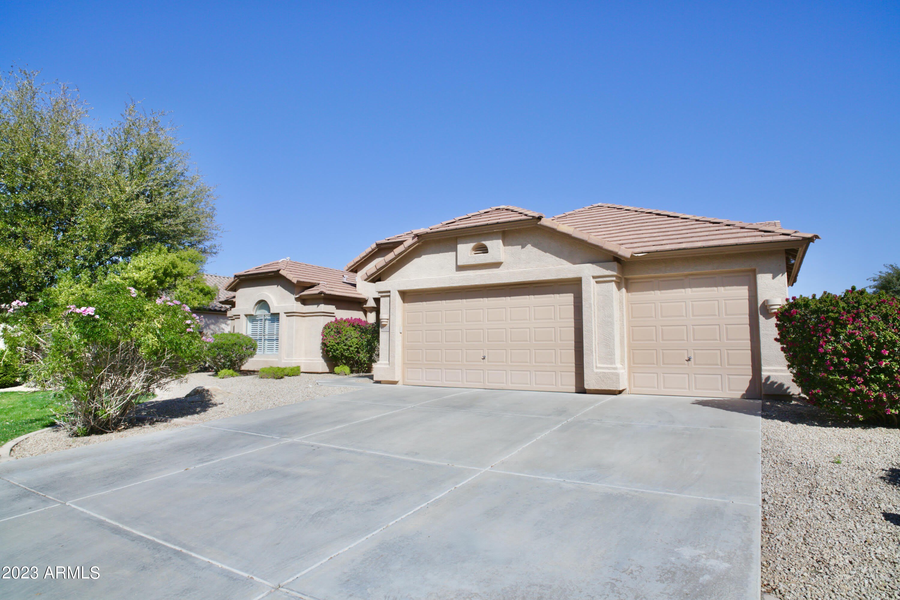 4683 S OLEANDER Drive – photo 1