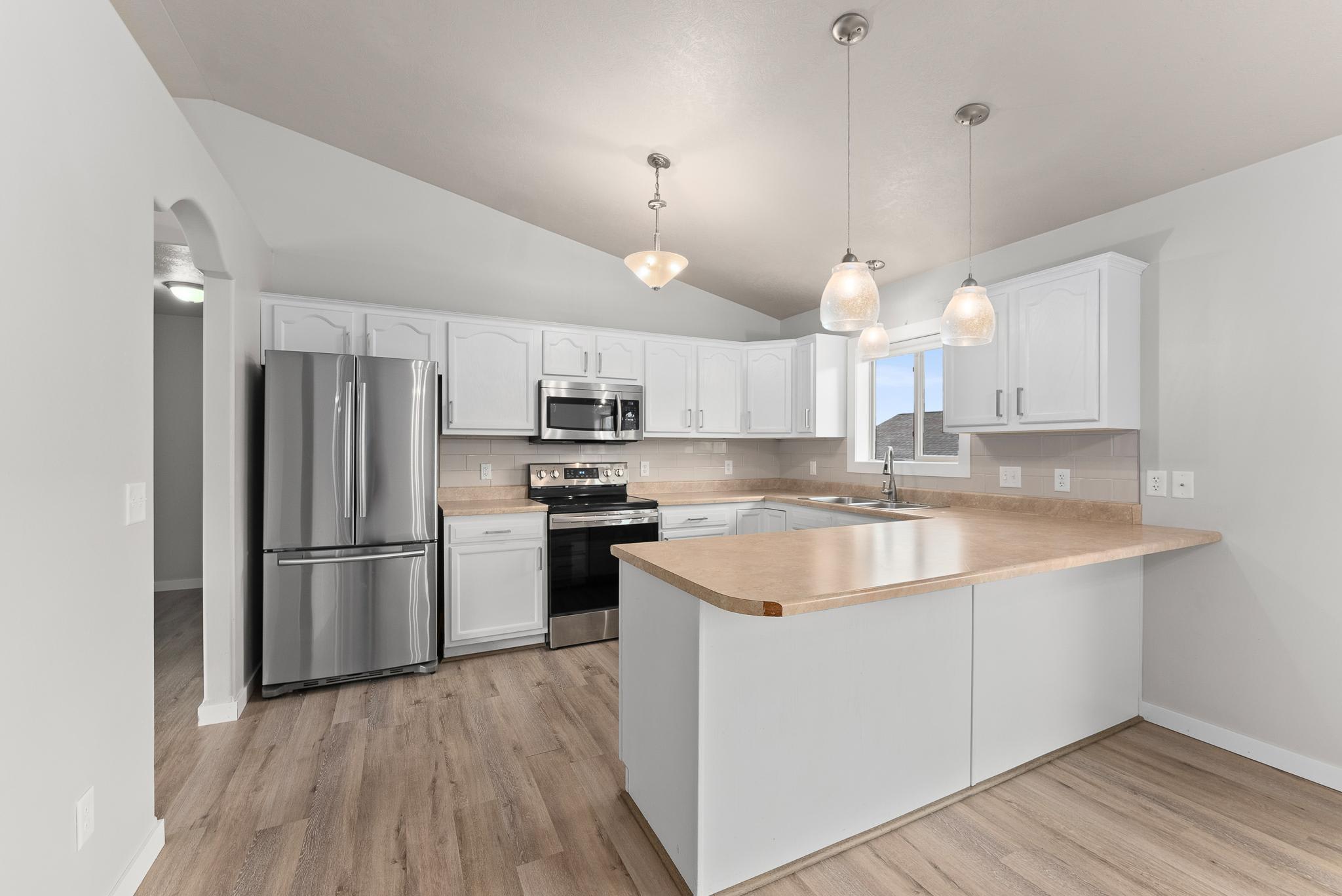 8208 S Hughes AveUnit #1 – photo 1