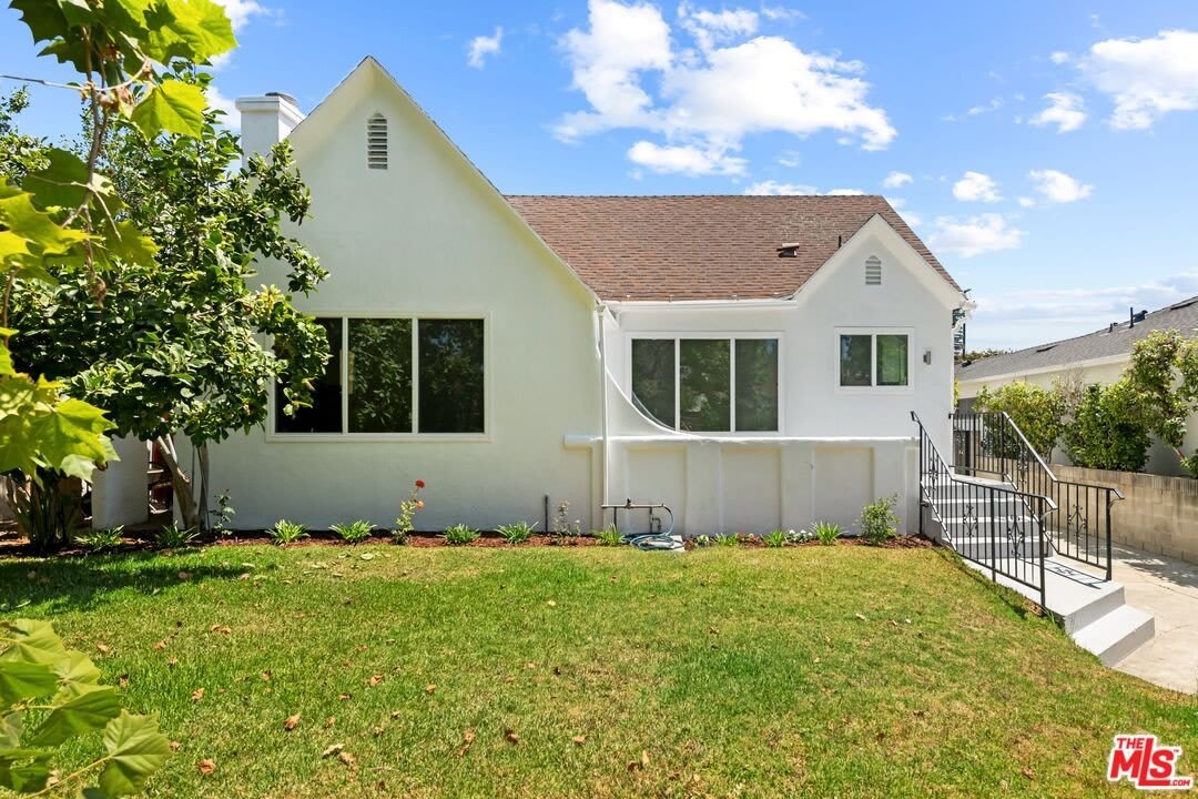 2316 Selby Ave – photo 2