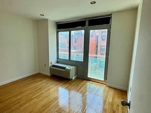 57 Hester St Apt 15 – photo 2
