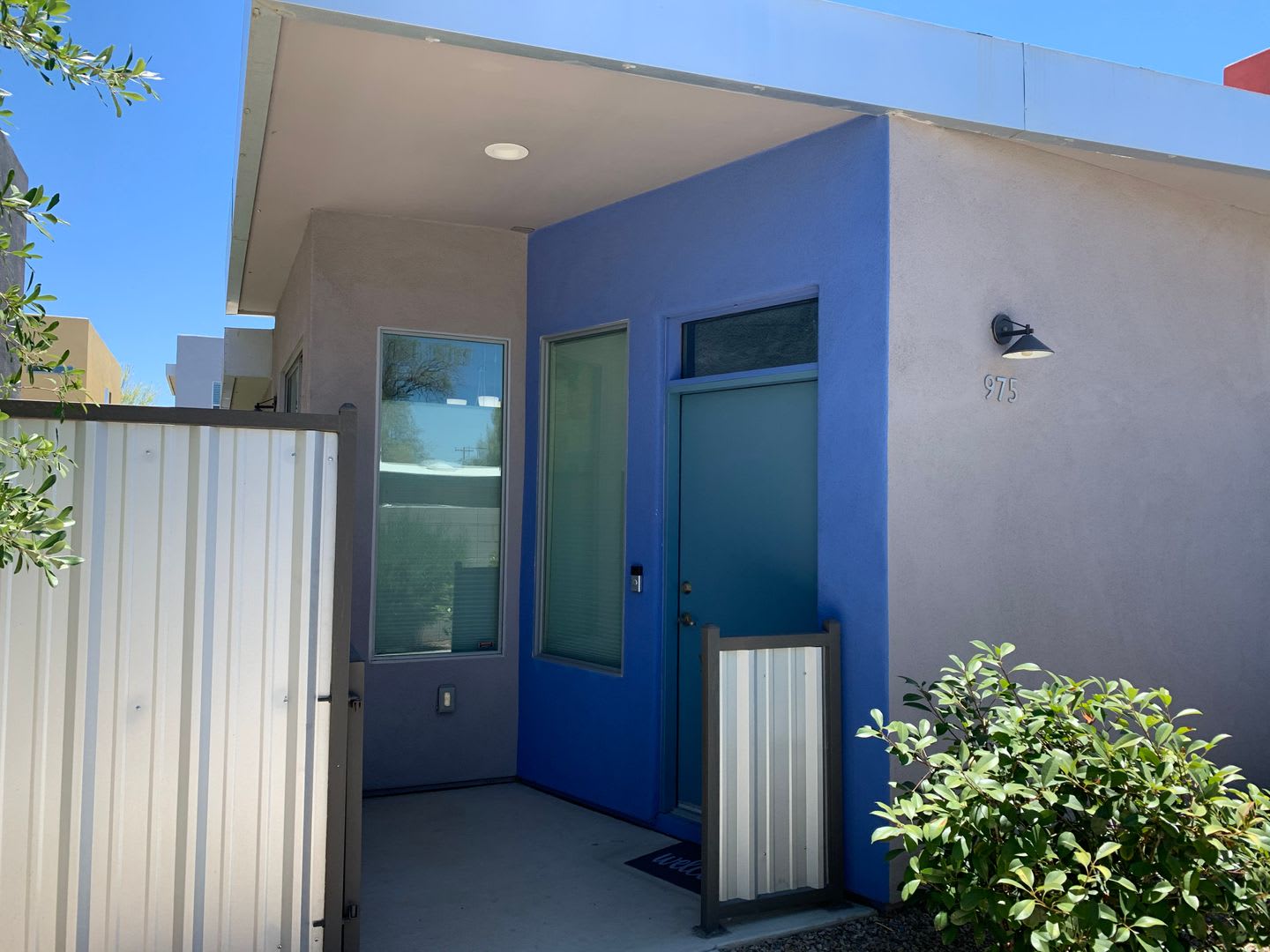 2 bedroom 3 bath – photo 3