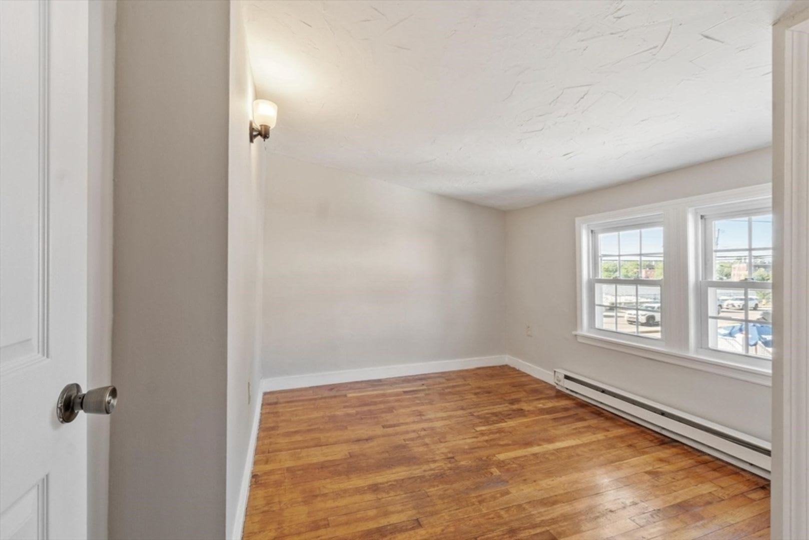 Spacious 3 Br 1 Bath In Dedham – photo 2