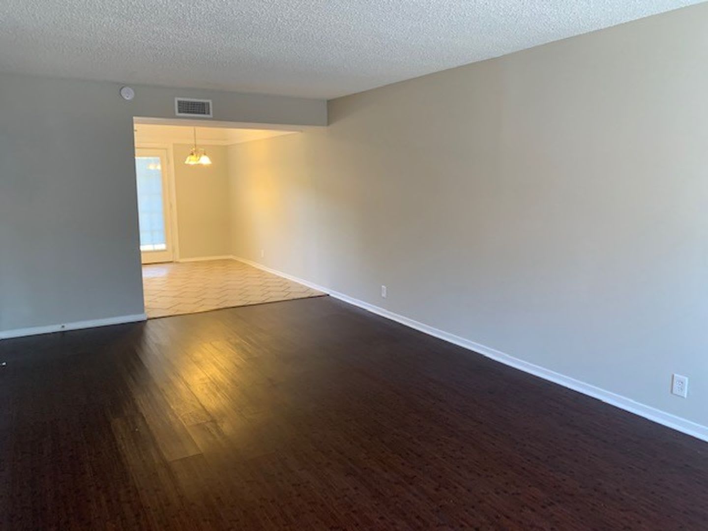 2BD/1.5BA Townhouse located inGermantown! – photo 2