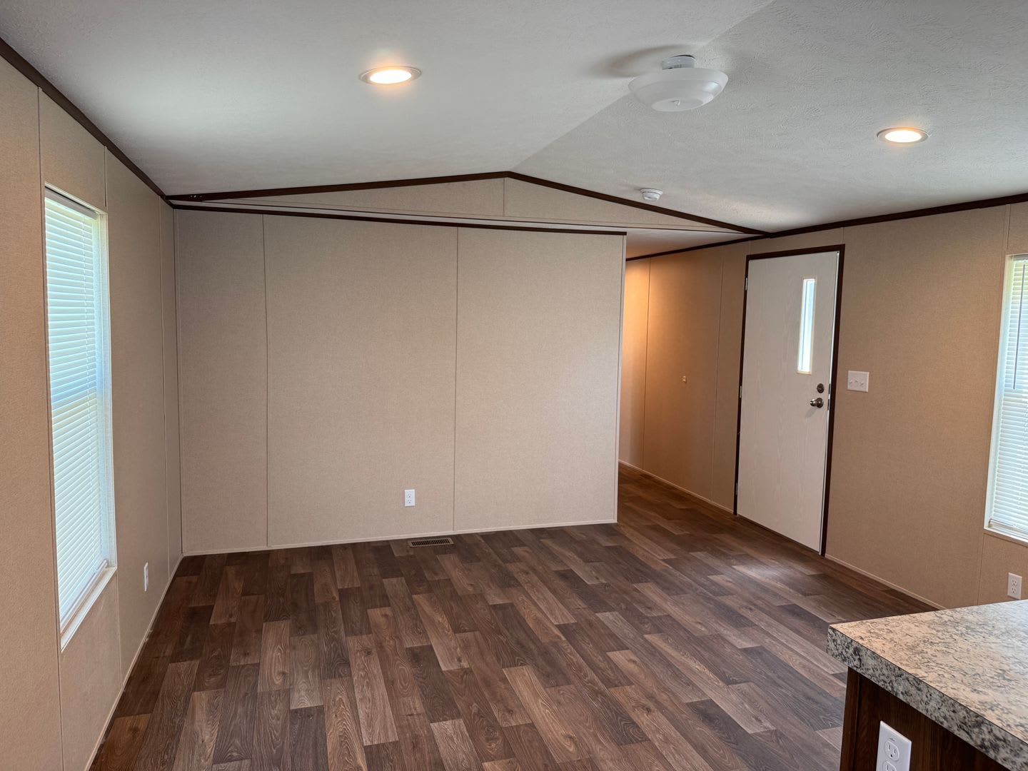 Brand New 3 Bed 2 Bath Single Wide Located In Eagle Springs – photo 3
