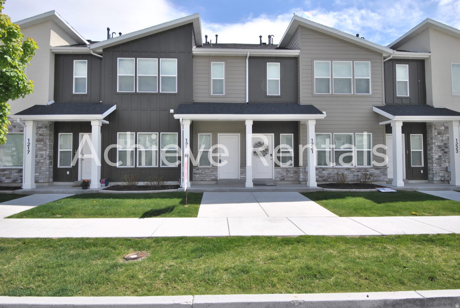 Woodmore Pointe HOA – photo 1
