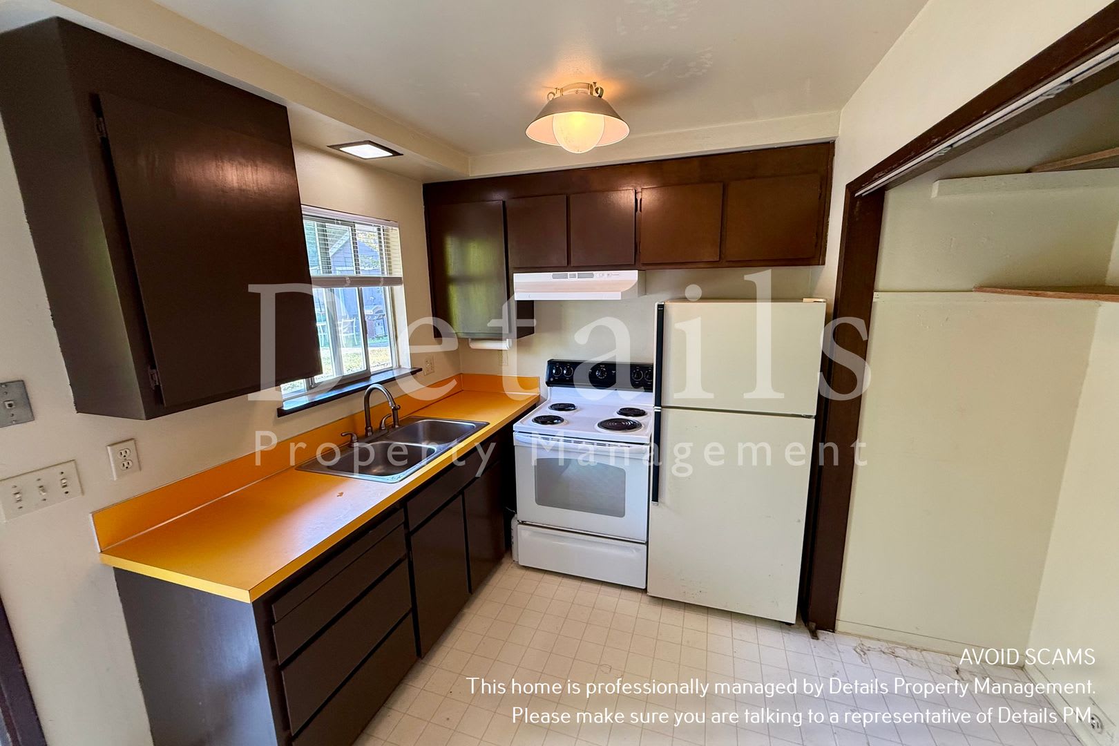 2017 Pacific Ave Ne – photo 4