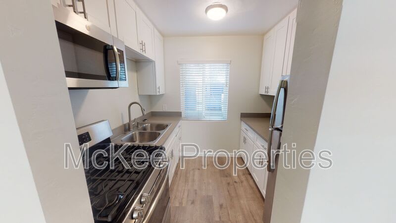 206 Fir Street – photo 3