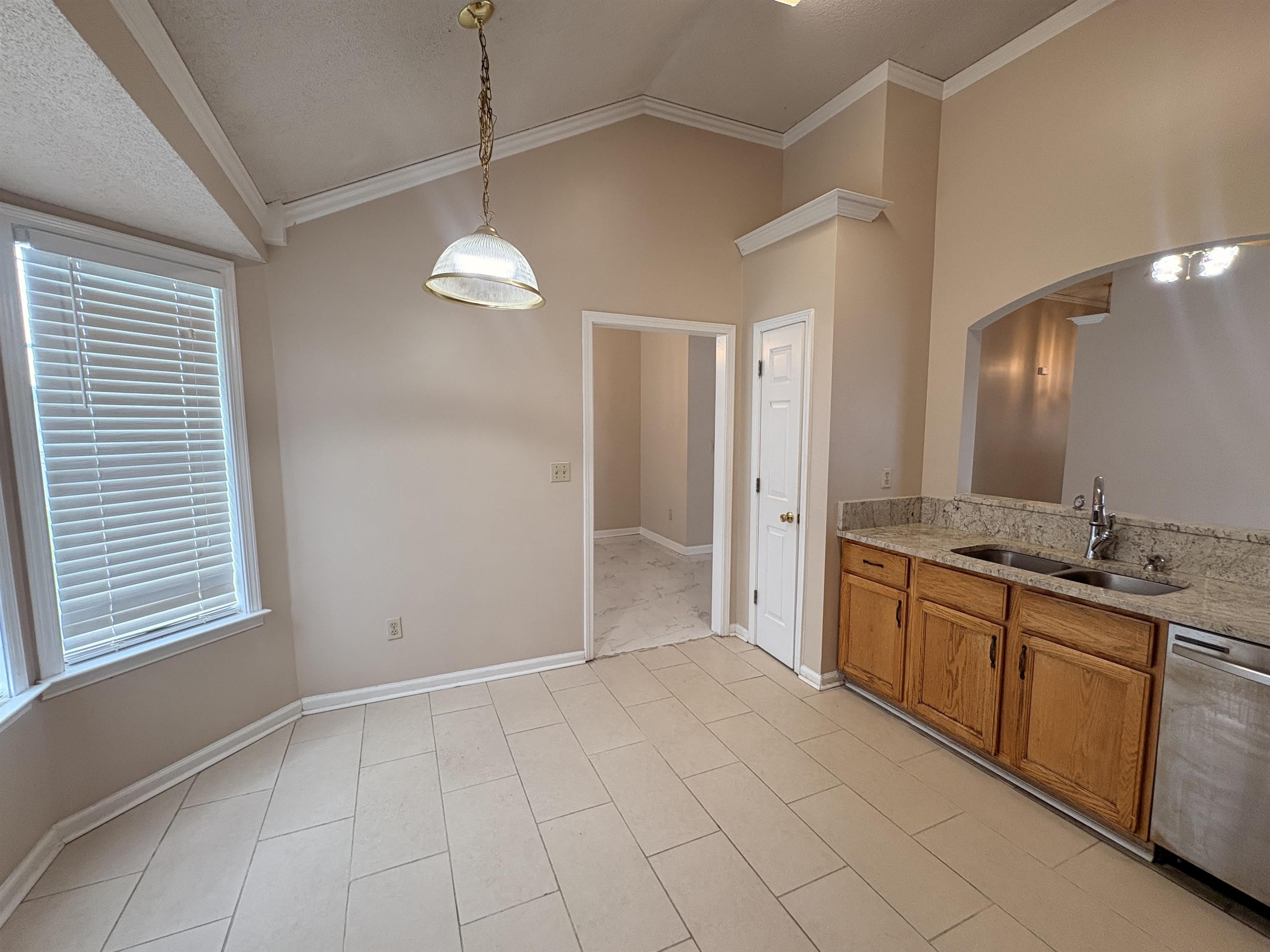 390 N Ericson Rd – photo 4