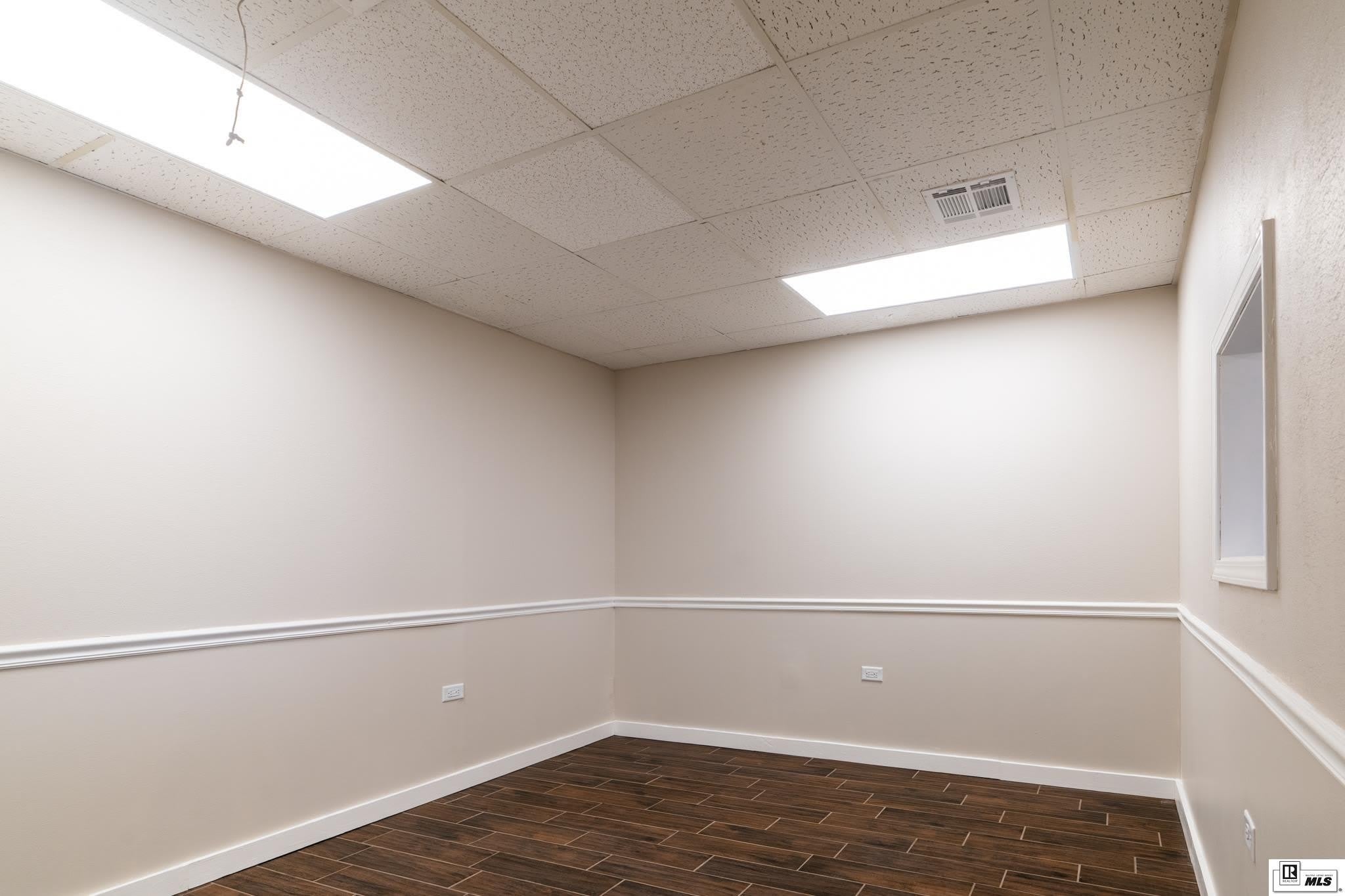2105 JUSTICE STREET – photo 4