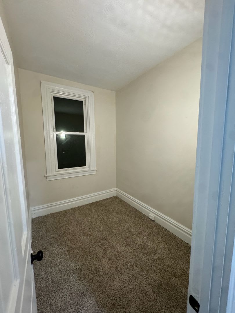 Spacious 4Br Home In Perry Hilltop Section 8 Considered – photo 5