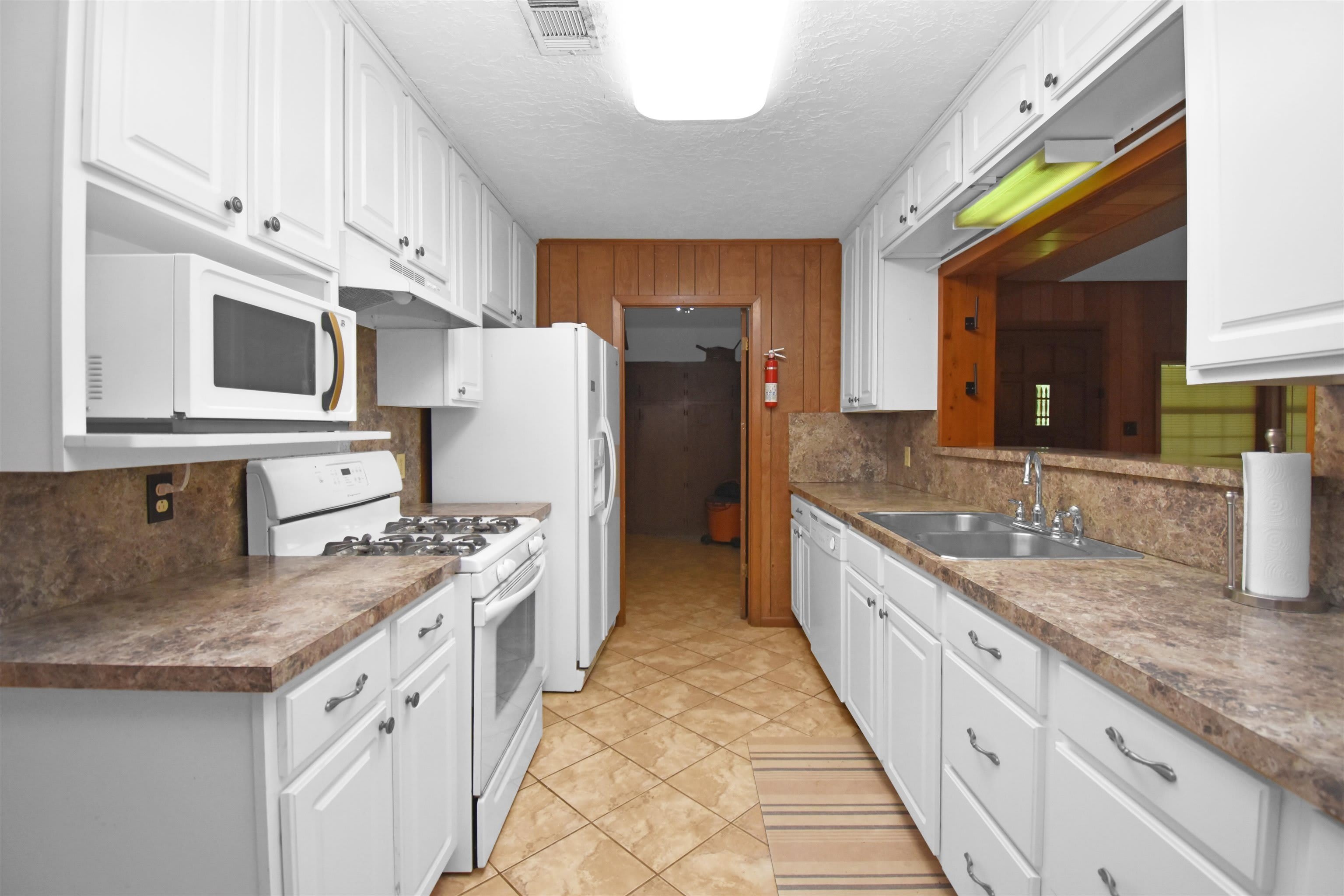 125 McPherson Dr. – photo 4