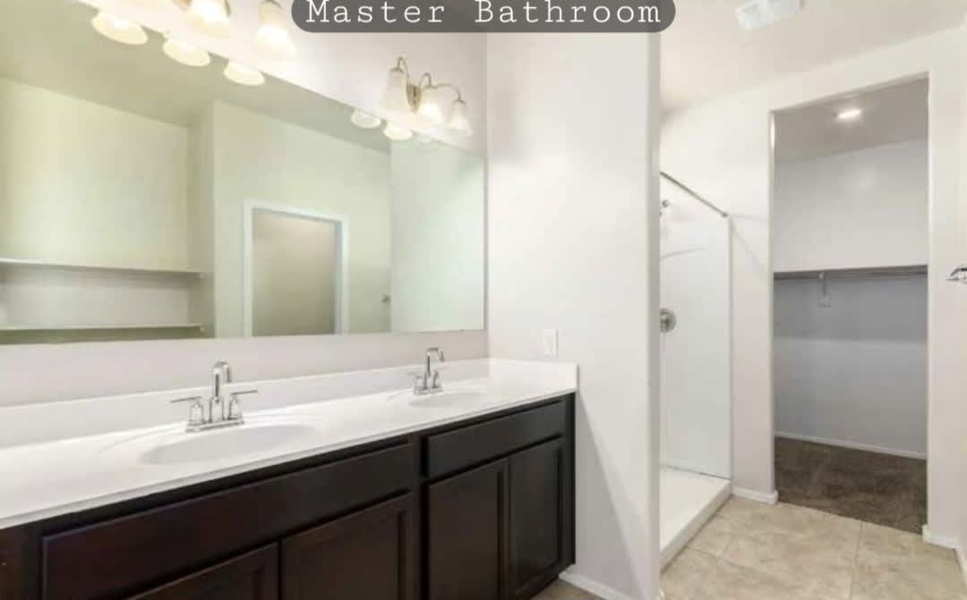 4046 North 307th Lane – photo 2