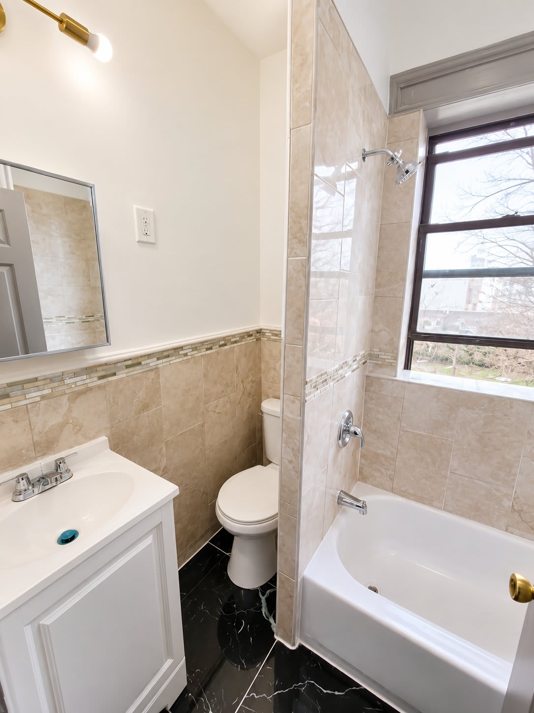 66 North Grove Street – photo 2