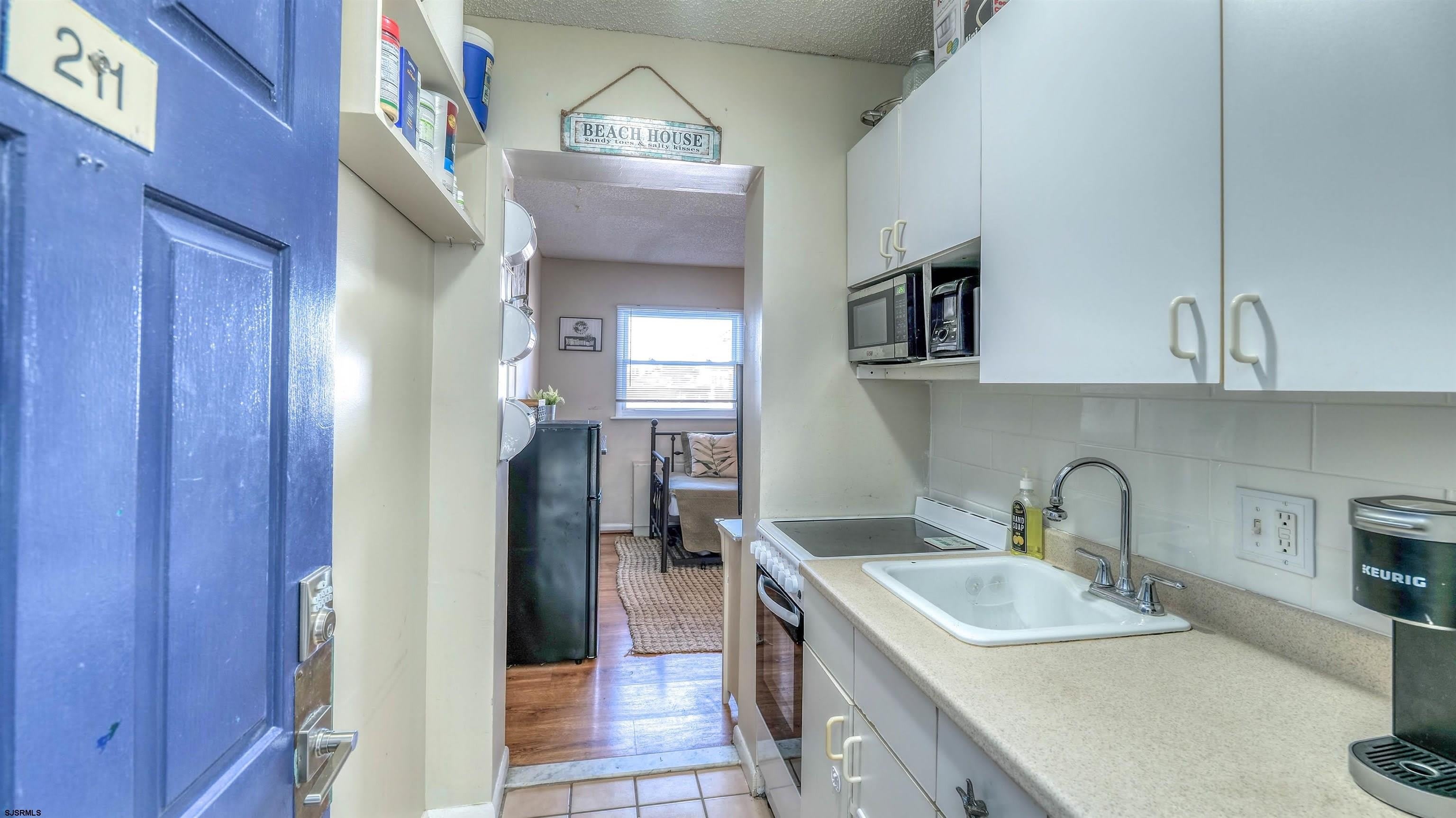 111 S Dudley Ave – photo 5