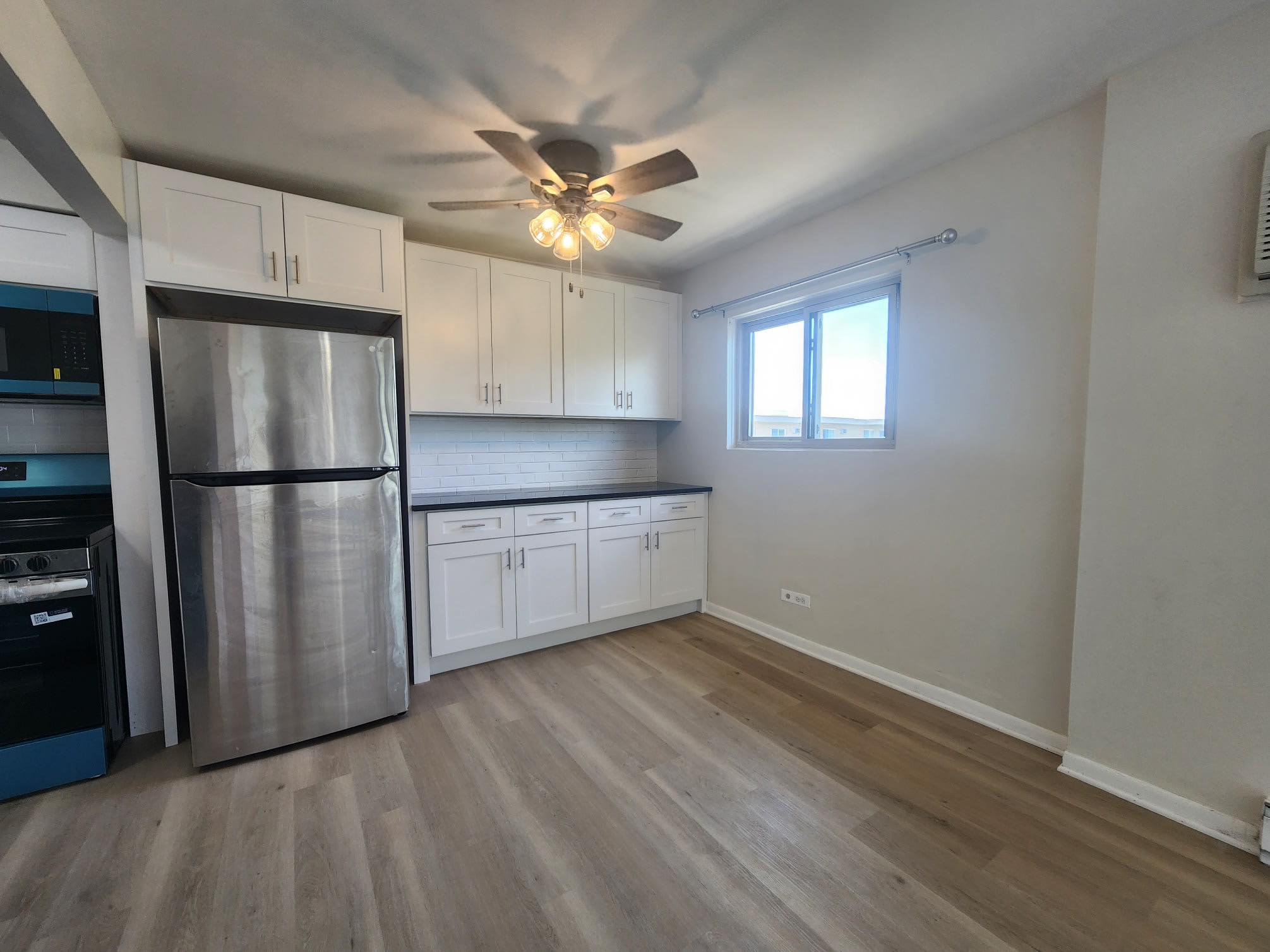 7432 Washington St – photo 3