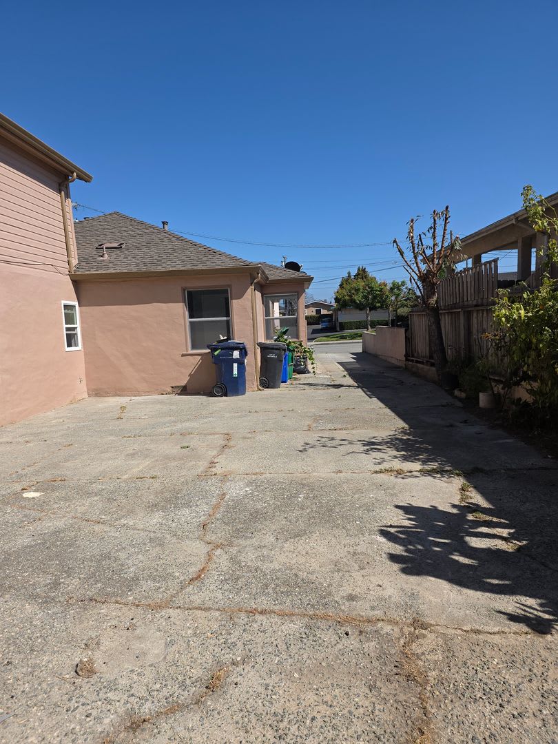 23 Broadis St – photo 4