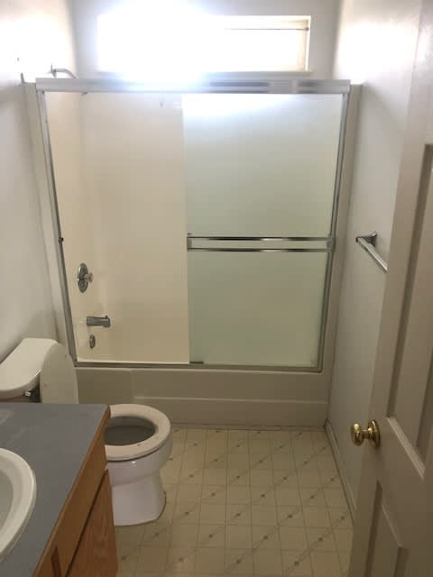 207 East Center Street – photo 5