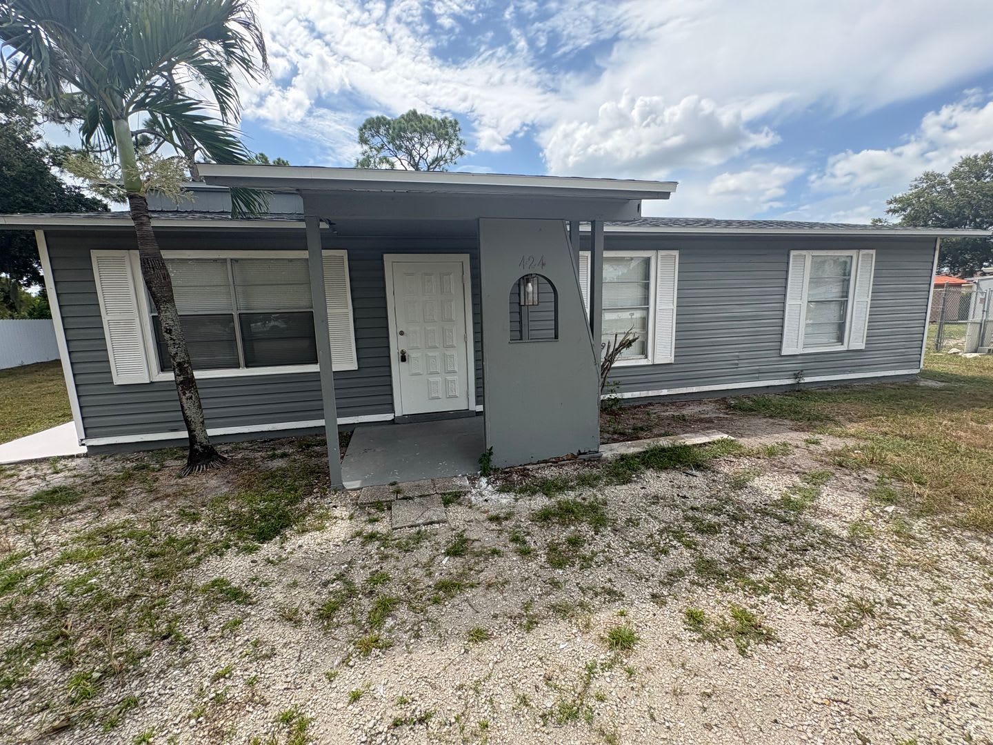 Renovated SFH 3 Bedroom Home Available Now – photo 1