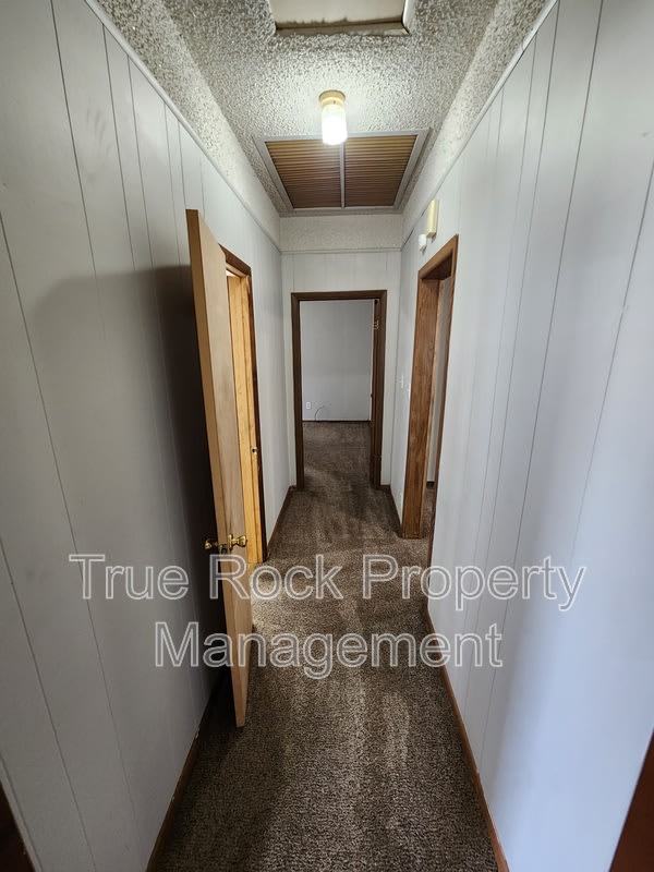 811 East 15Th Street – photo 5
